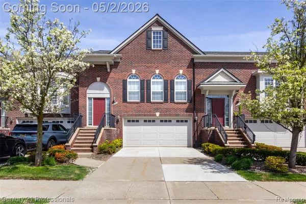 $365,000 | 955 Sandalwood Drive, Troy, MI 48085