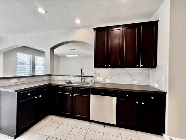 $2,050 | 4327 Payton Manor Lane, Katy, TX 77449