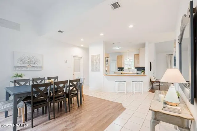 $3,500 | 204 Student, Lafayette, LA 70508