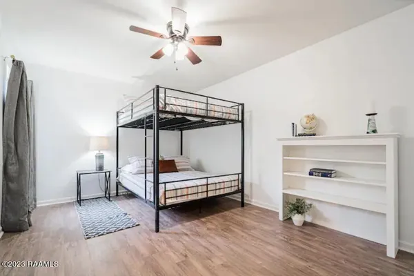 $3,500 | 204 Student, Lafayette, LA 70508