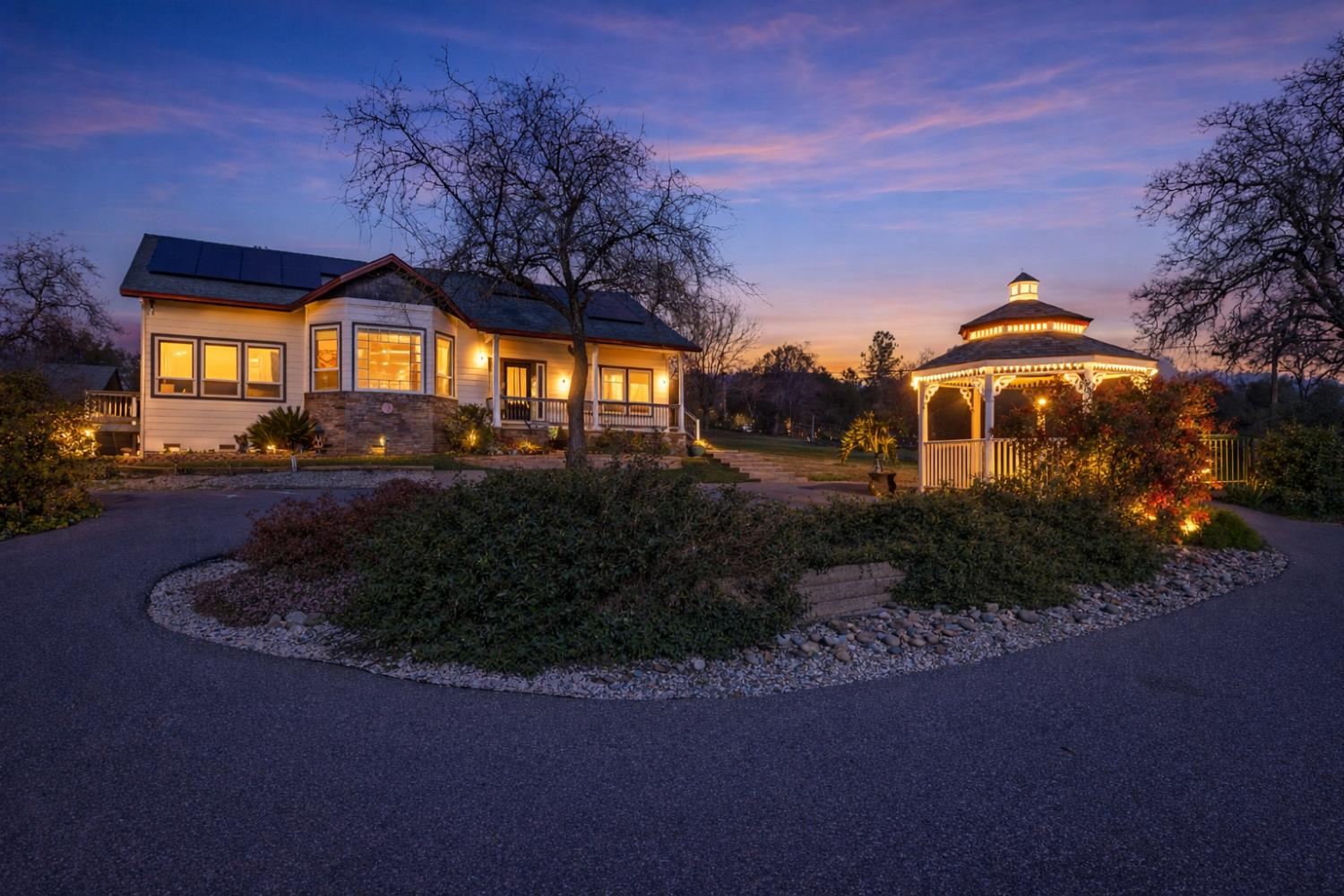 4287 Burnett Road Lincoln, CA 95648 - Photo 2 of 63 Circular Driveway.
