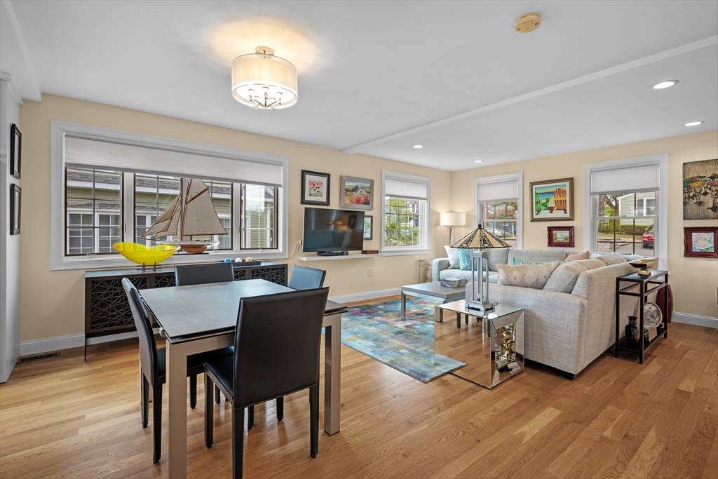 155 Green Street, Unit 4 Marblehead, MA 01945 - Photo 10 of 34