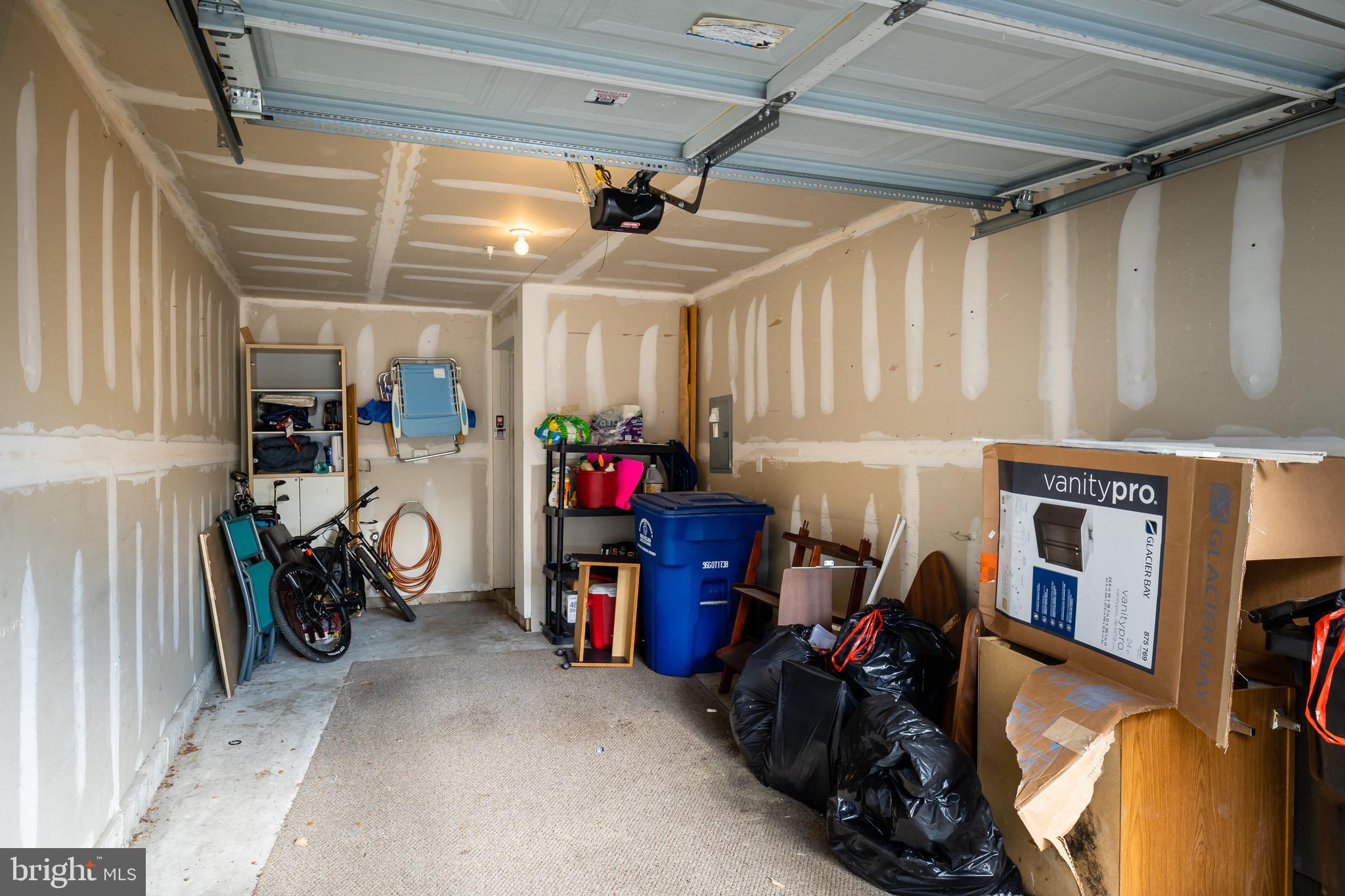 343 Harbour Boulevard Cinnaminson, NJ 08077 - Photo 11 of 20 Garage