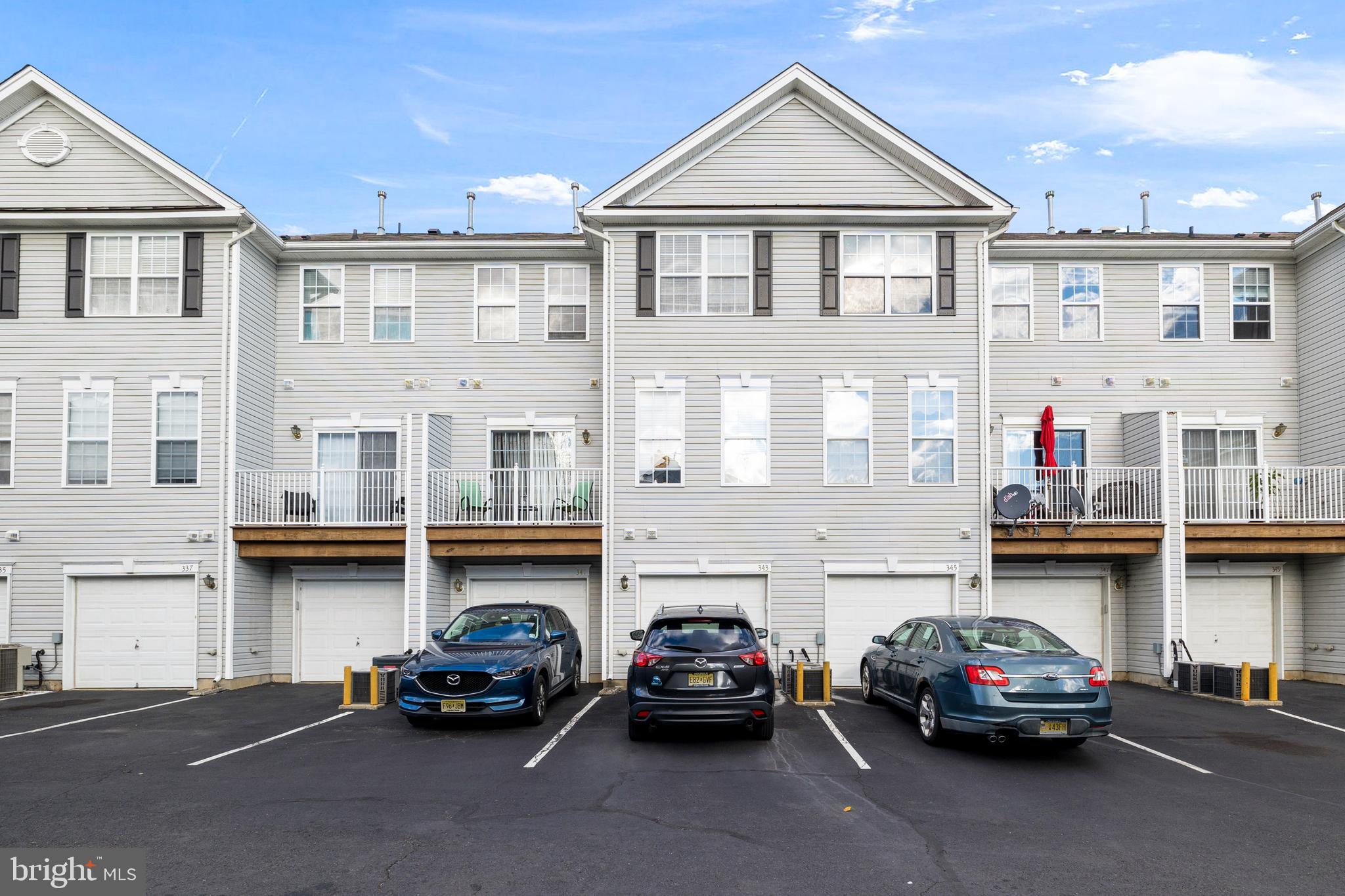 343 Harbour Boulevard Cinnaminson, NJ 08077 - Photo 12 of 20 Garage and Park Spot