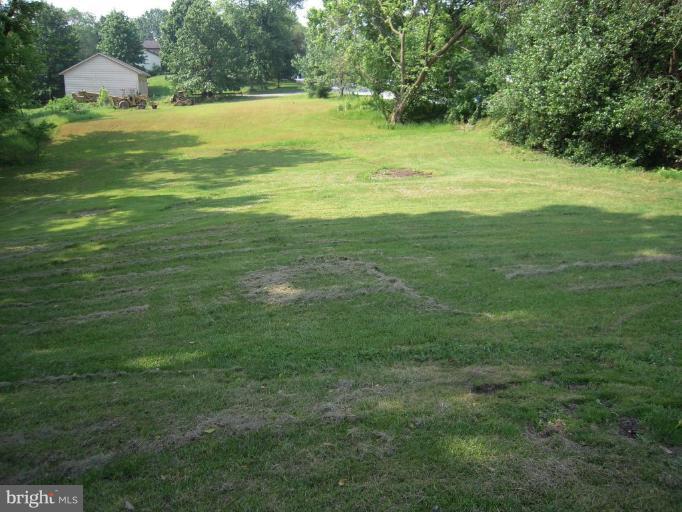10610 Gorman Road Laurel, MD 20723 - Photo 20 of 20 Side yard