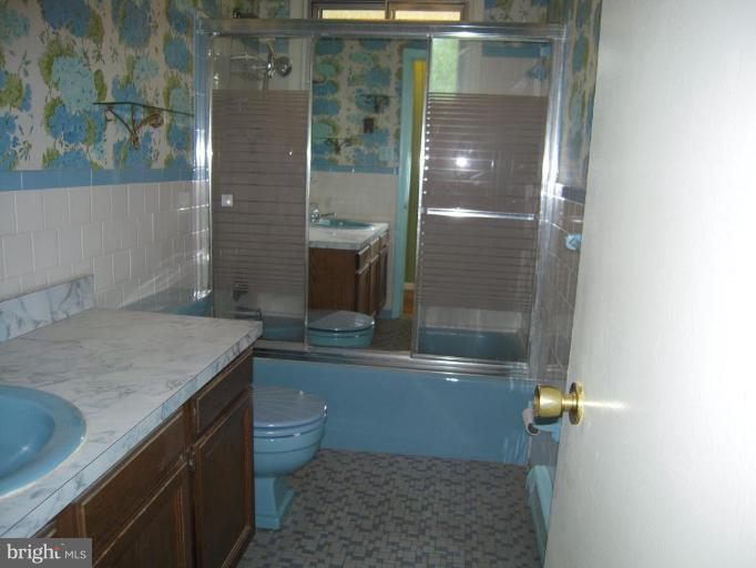 10610 Gorman Road Laurel, MD 20723 - Photo 9 of 20 Hall bath