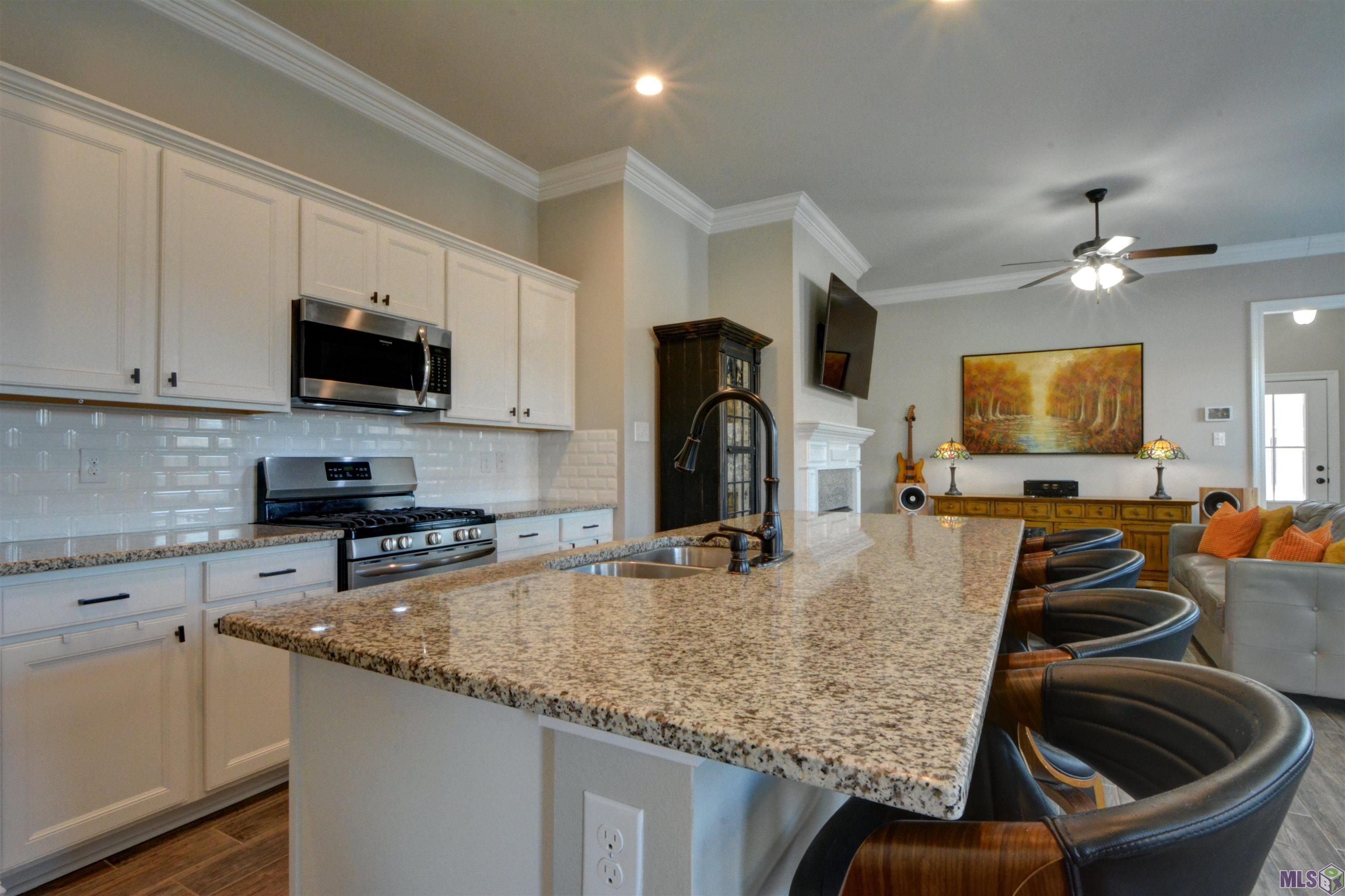 6151 Lake Edge Drive Baton Rouge, LA 70820 - Photo 8 of 27