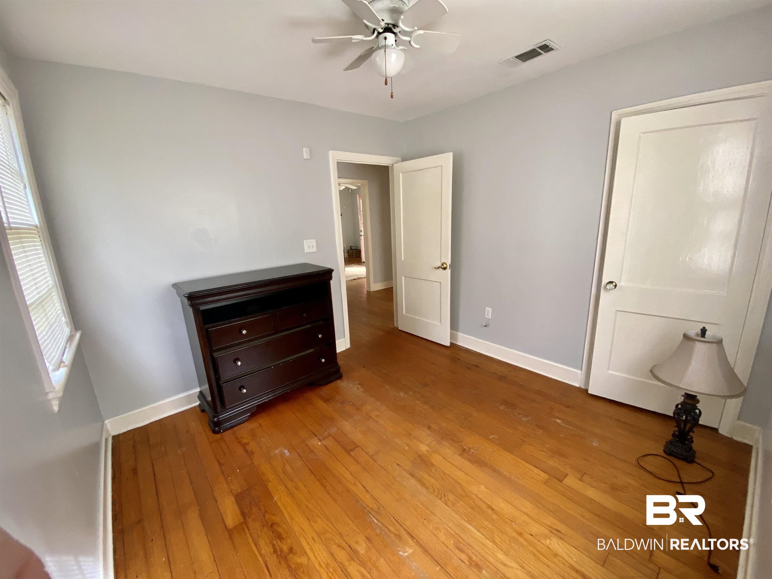323 Pineview Lane Mobile, AL 36608 - Photo 14 of 19 Great Size with nice closet