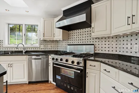 $499,000 | 120 Braeside Drive, Hamden, CT 06514