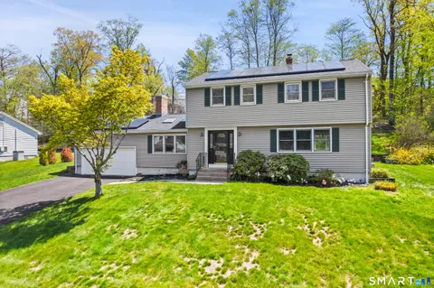 $499,000 | 120 Braeside Drive, Hamden, CT 06514