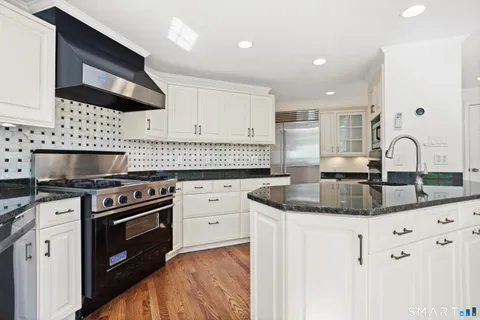 $499,000 | 120 Braeside Drive, Hamden, CT 06514