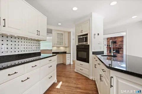 $499,000 | 120 Braeside Drive, Hamden, CT 06514