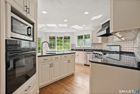 $499,000 | 120 Braeside Drive, Hamden, CT 06514