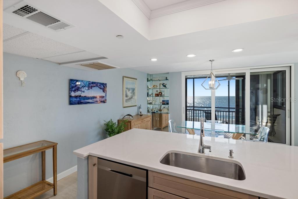 627 Alhambra Road, Unit 604 Venice, FL 34285 - Photo 11 of 77