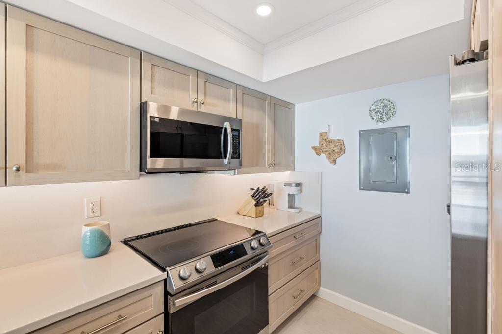 627 Alhambra Road, Unit 604 Venice, FL 34285 - Photo 12 of 77