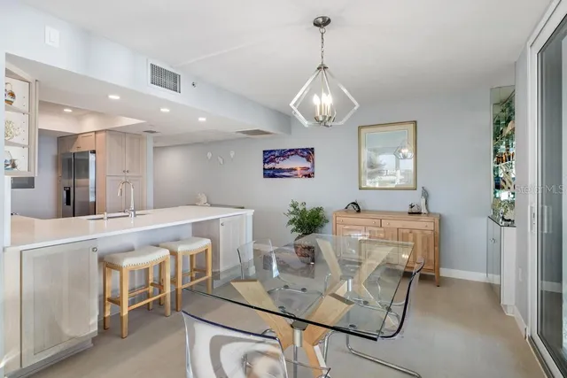 $698,000 | 627 Alhambra Road, Unit 604, Venice, FL 34285