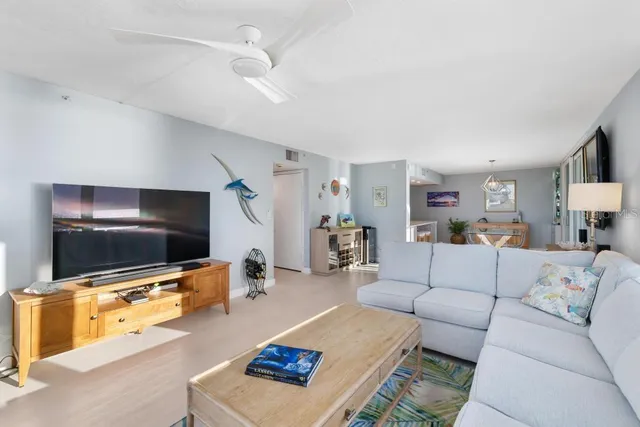 $698,000 | 627 Alhambra Road, Unit 604, Venice, FL 34285