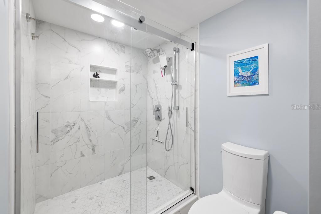 627 Alhambra Road, Unit 604 Venice, FL 34285 - Photo 38 of 77