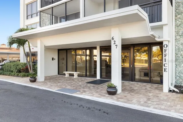 $698,000 | 627 Alhambra Road, Unit 604, Venice, FL 34285