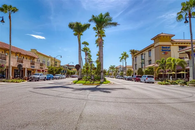 $698,000 | 627 Alhambra Road, Unit 604, Venice, FL 34285