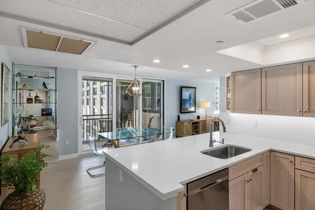 $698,000 | 627 Alhambra Road, Unit 604, Venice, FL 34285