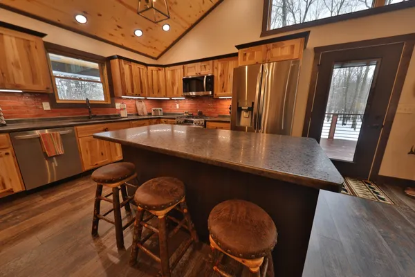 $769,900 | W9110 Wildwood Road, Willard, WI 54493