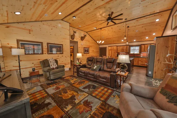 $769,900 | W9110 Wildwood Road, Willard, WI 54493