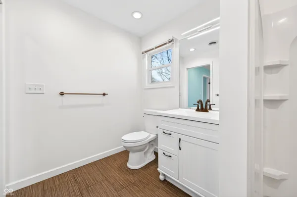 $290,000 | 5483 East Karlsway Drive, Columbus, IN 47201