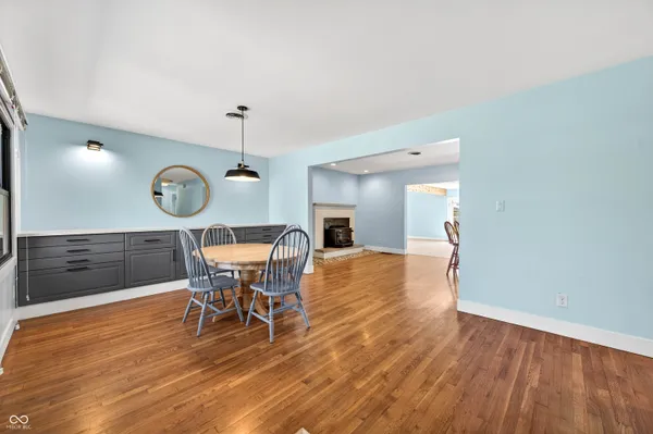 $290,000 | 5483 East Karlsway Drive, Columbus, IN 47201