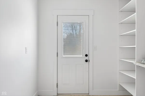 $290,000 | 5483 East Karlsway Drive, Columbus, IN 47201