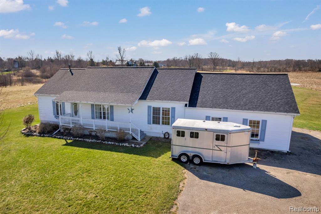 12833 Sullivan Road Emmett, MI 48022 - Photo 37 of 41