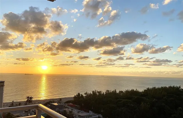 $2,100 | 3000 East Sunrise Boulevard, Unit 6D, Fort Lauderdale, FL 33304