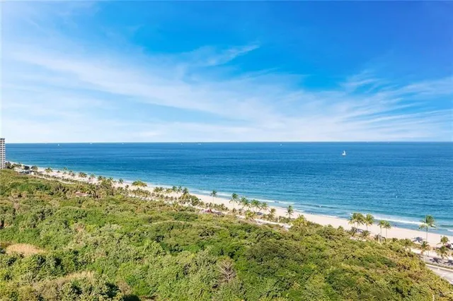 $2,100 | 3000 East Sunrise Boulevard, Unit 6D, Fort Lauderdale, FL 33304