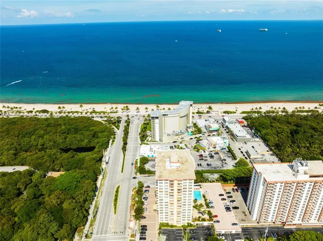 $2,100 | 3000 East Sunrise Boulevard, Unit 6D, Fort Lauderdale, FL 33304