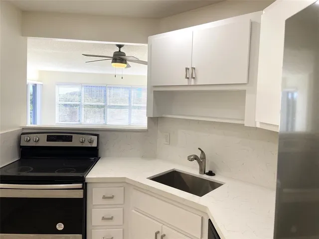 $2,100 | 3000 East Sunrise Boulevard, Unit 6D, Fort Lauderdale, FL 33304