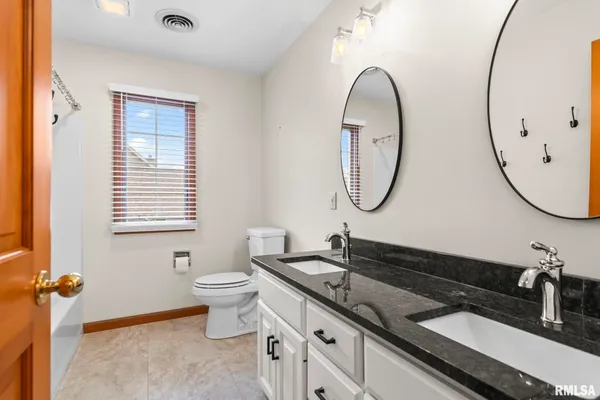 $489,900 | 3924 Surry Pl Lane, Springfield, IL 62711