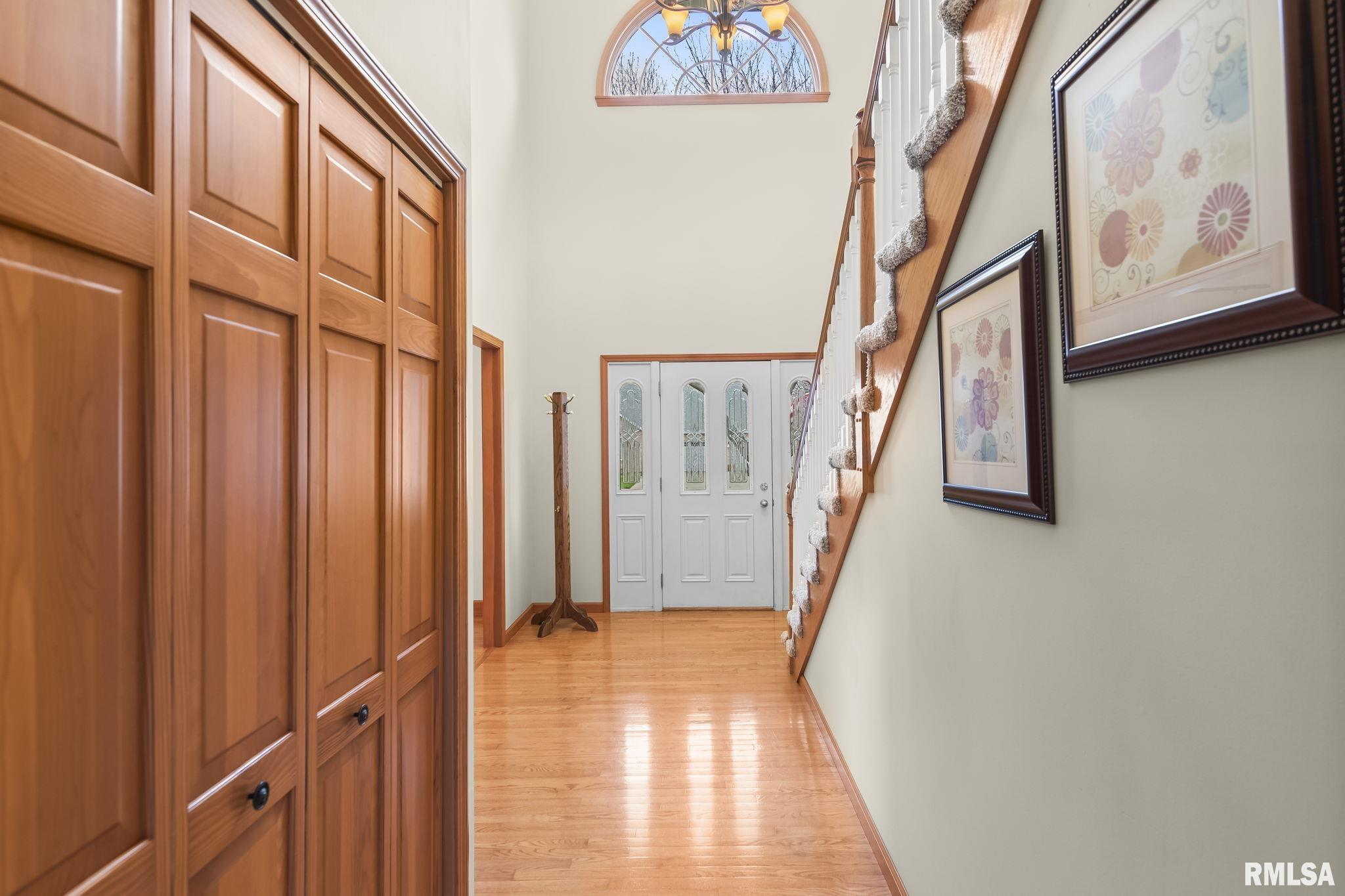 3924 Surry Pl Lane Springfield, IL 62711 - Photo 4 of 53