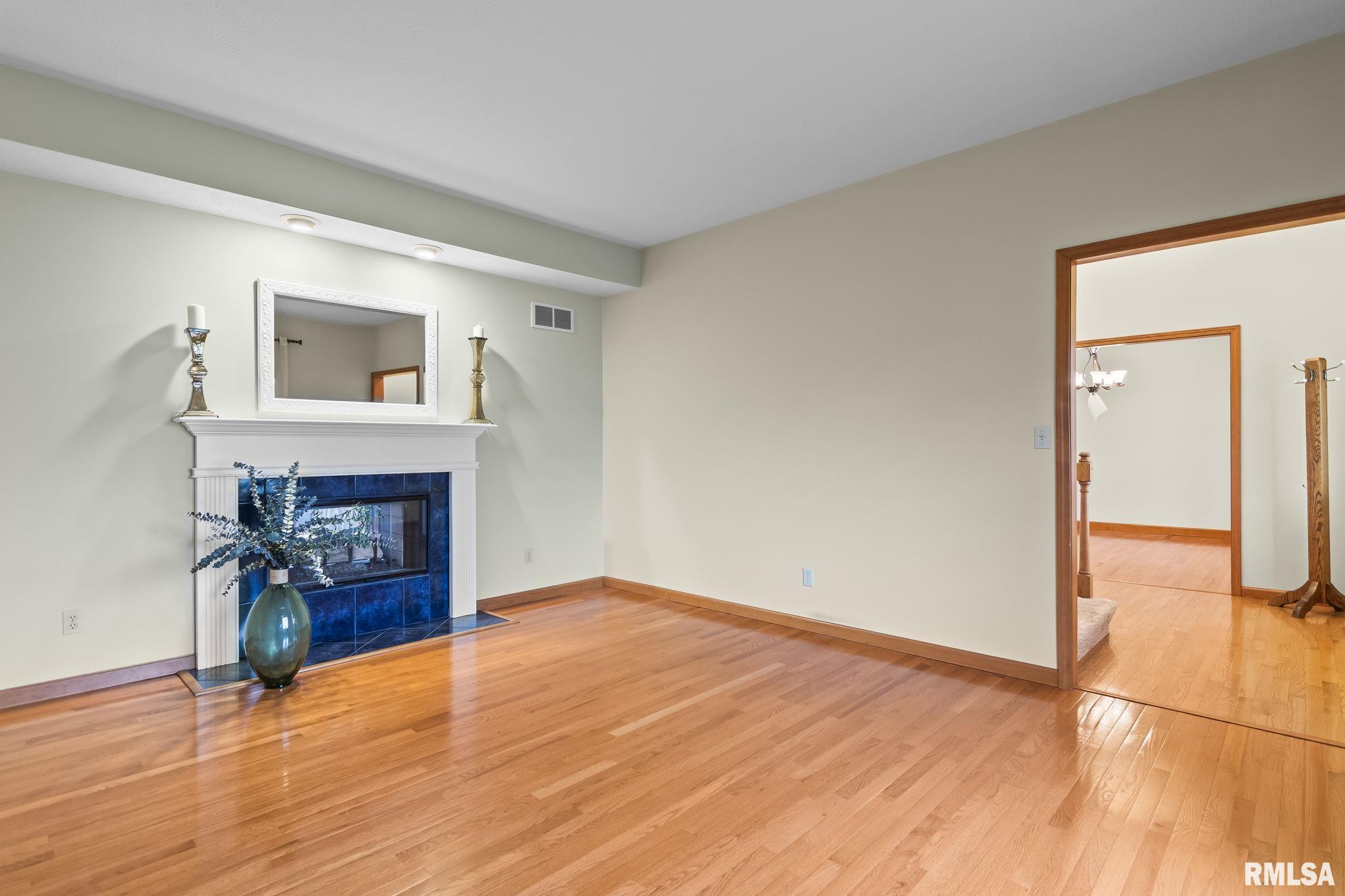 3924 Surry Pl Lane Springfield, IL 62711 - Photo 7 of 53