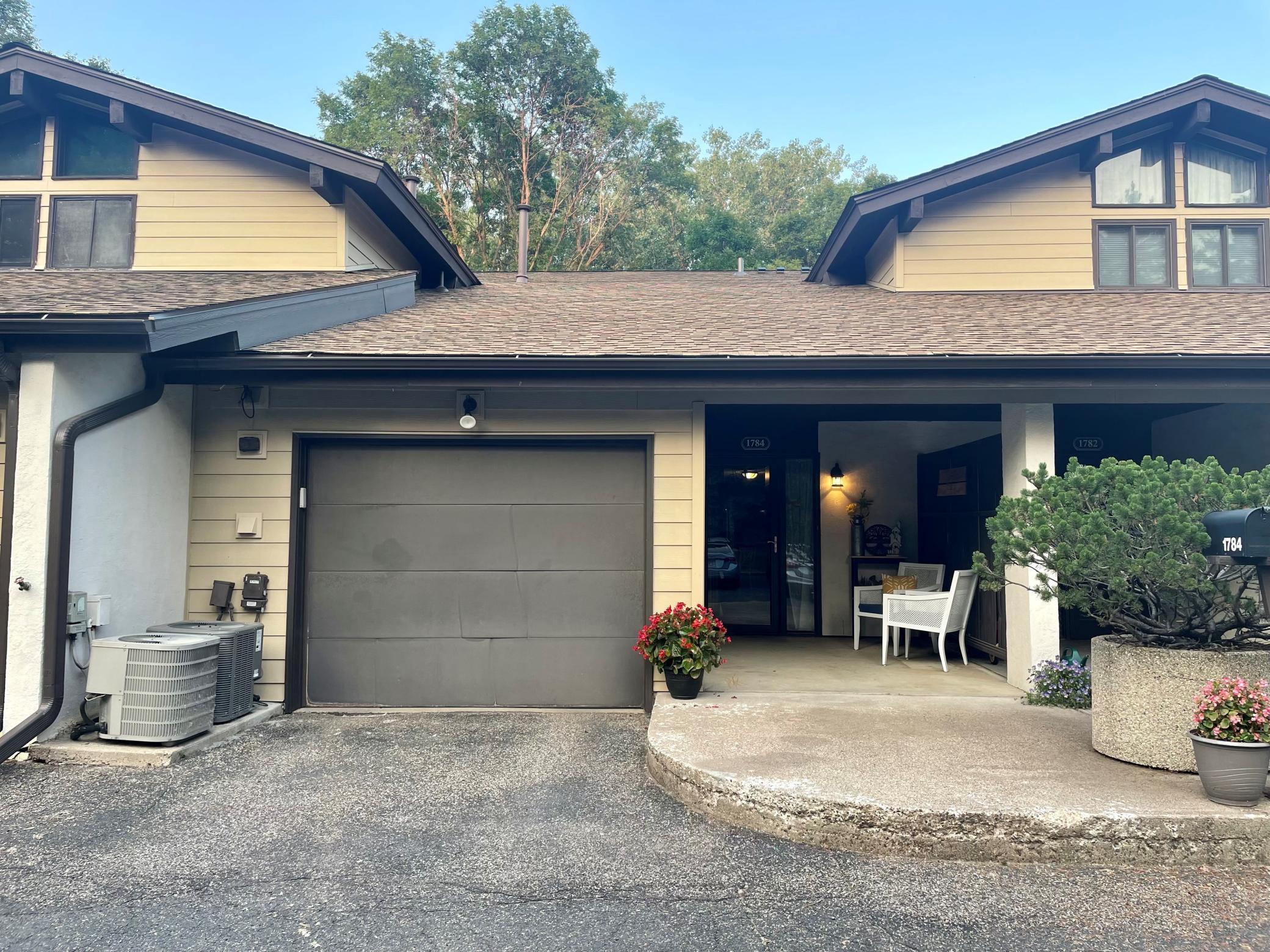 1784 McKnight Road North, Unit 7 Maplewood, MN 55109 - Photo 1 of 1 Gallery Image 1