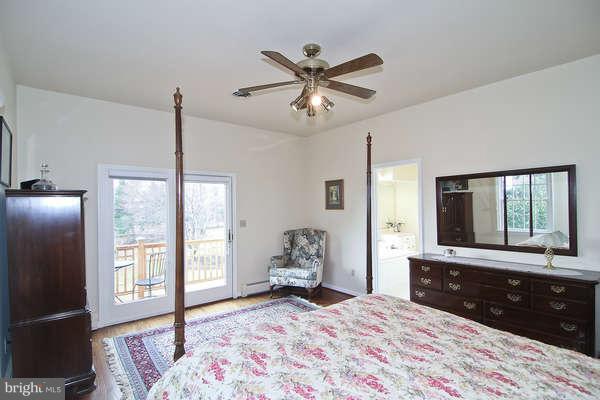 23530 Kings Valley Road Germantown, MD 20876 - Photo 16 of 30 Bedroom (Master)