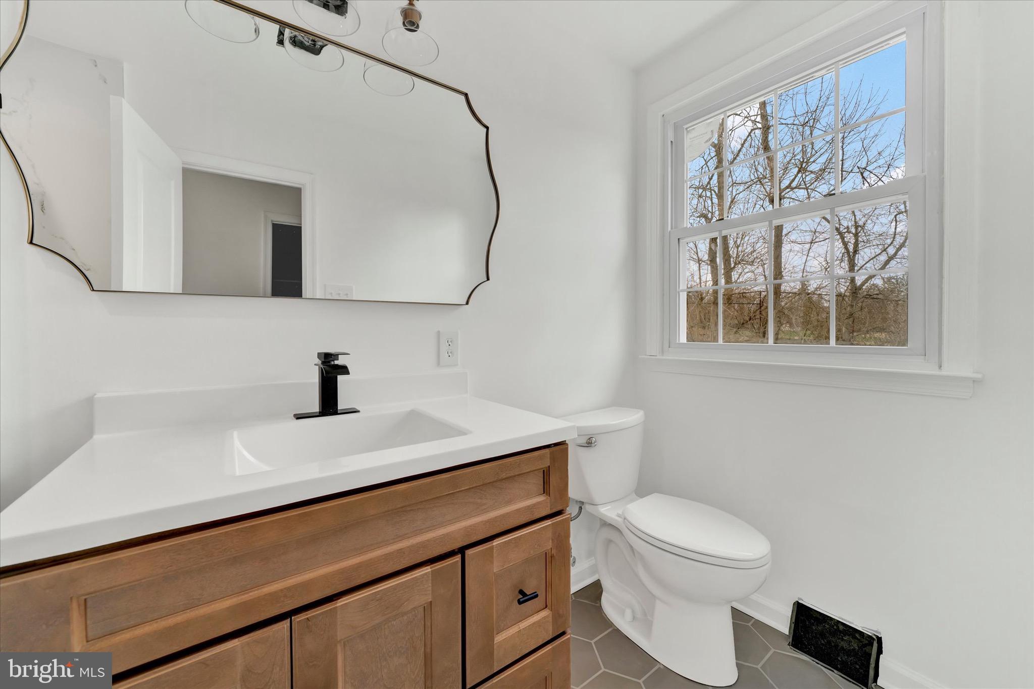 658 West Rolling Road Springfield, PA 19064 - Photo 32 of 53 Primary Bathroom