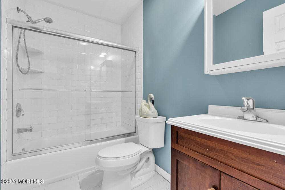 8 North Street Rumson, NJ 07760 - Photo 15 of 31 Bathroom