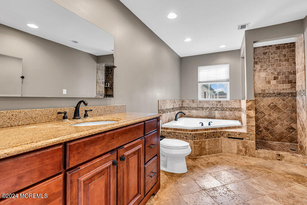 8 North Street Rumson, NJ 07760 - Photo 19 of 31 Primary Bath