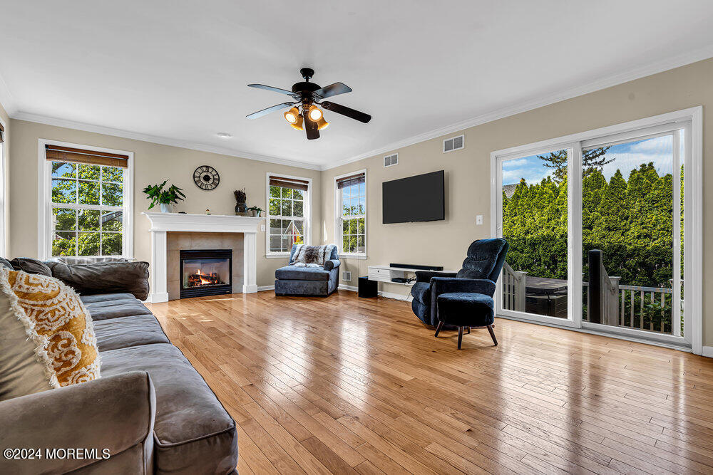 8 North Street Rumson, NJ 07760 - Photo 10 of 31 Family Room