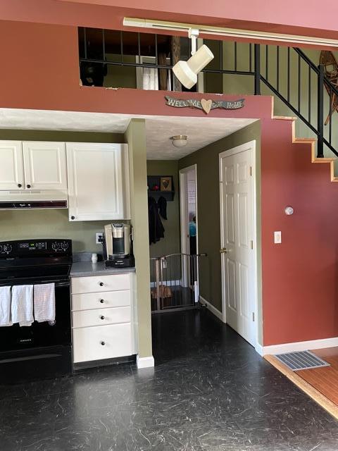 577 Ward Hill Road Norridgewock, ME 04957 - Photo 3 of 35 #2 Kitchen