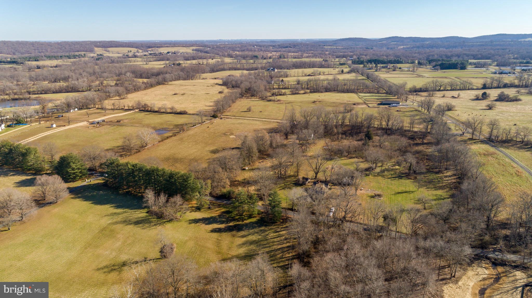 22552 Sam Fred Road Middleburg, VA 20117 - Photo 6 of 13 Overview