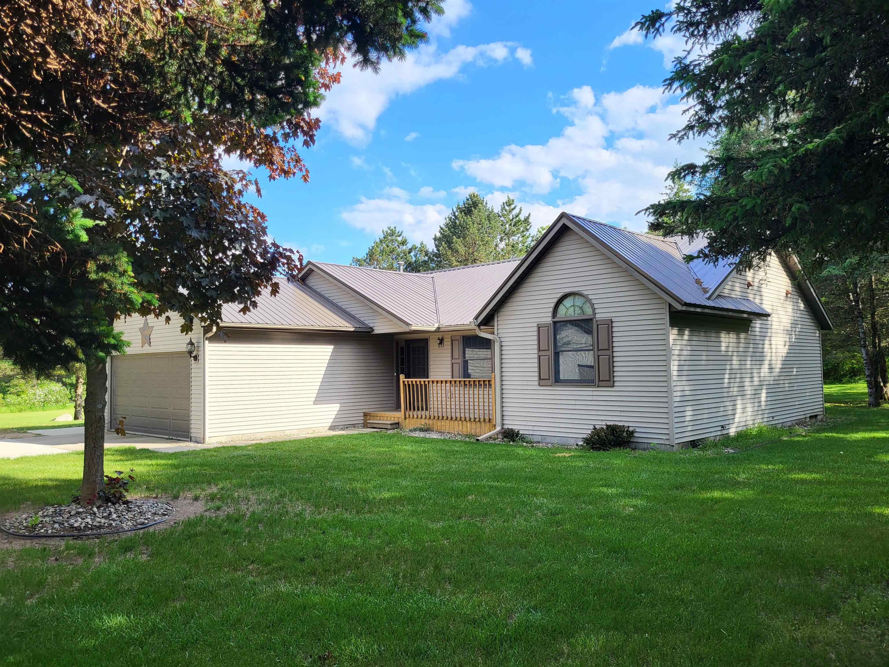 5597 Watson Road Gladwin, MI 48624 - Photo 6 of 47