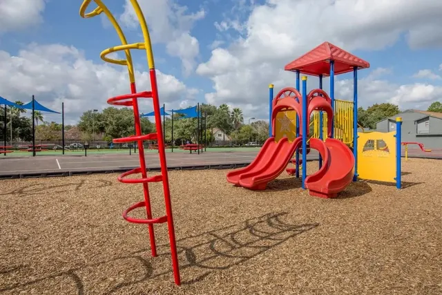 $593 | 2101 Hayes Road, Unit 2102, Houston, TX 77042