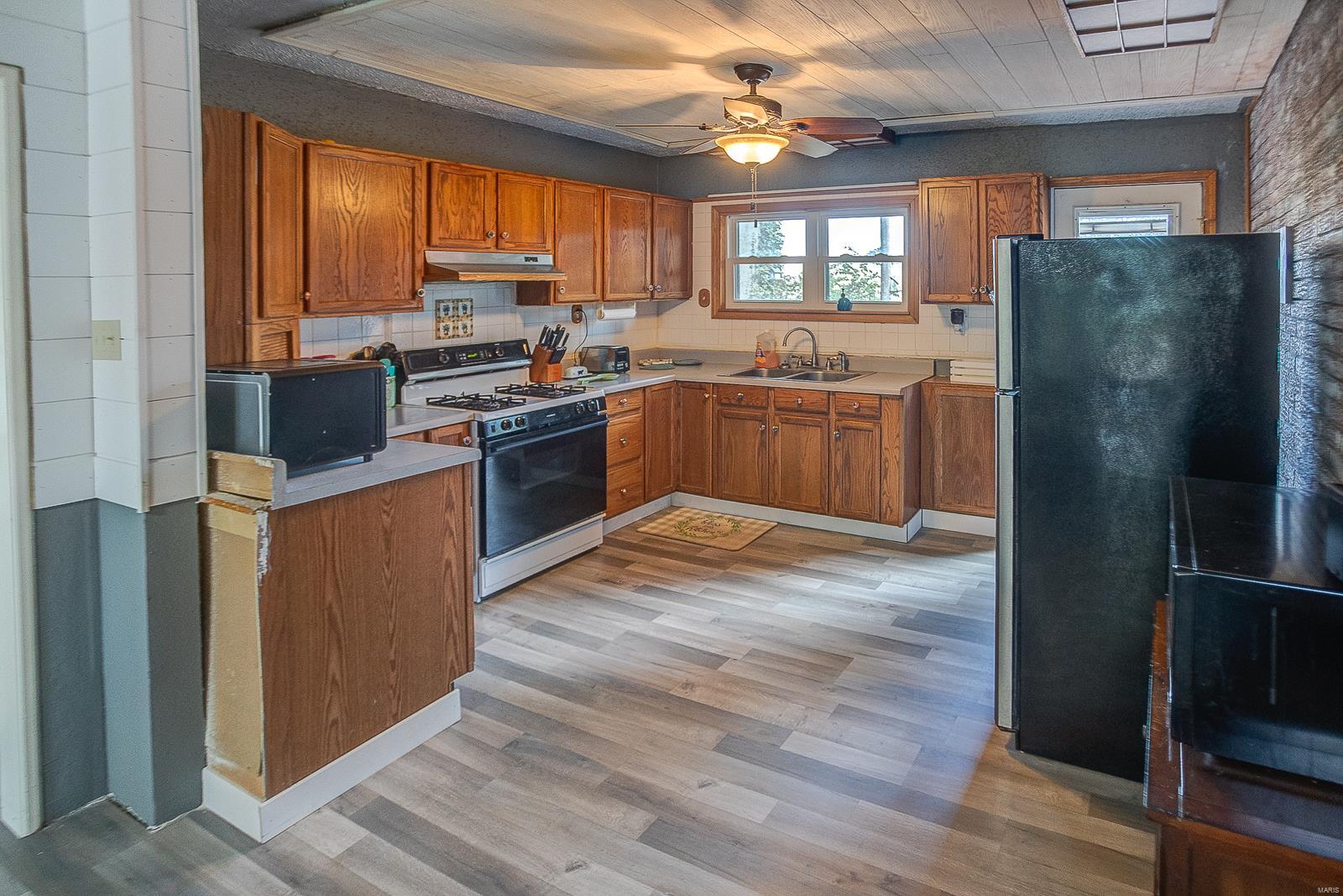 8929 Old Lebanon Troy Road Lebanon, IL 62254 - Photo 19 of 40 Gallery Image 19
