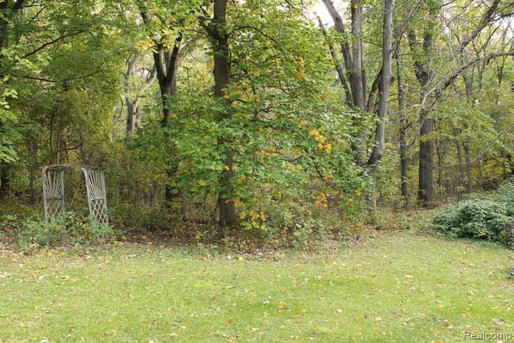 2286 Houser Road Holly, MI 48442 - Photo 13 of 13 Houser 2286 13.JPG
